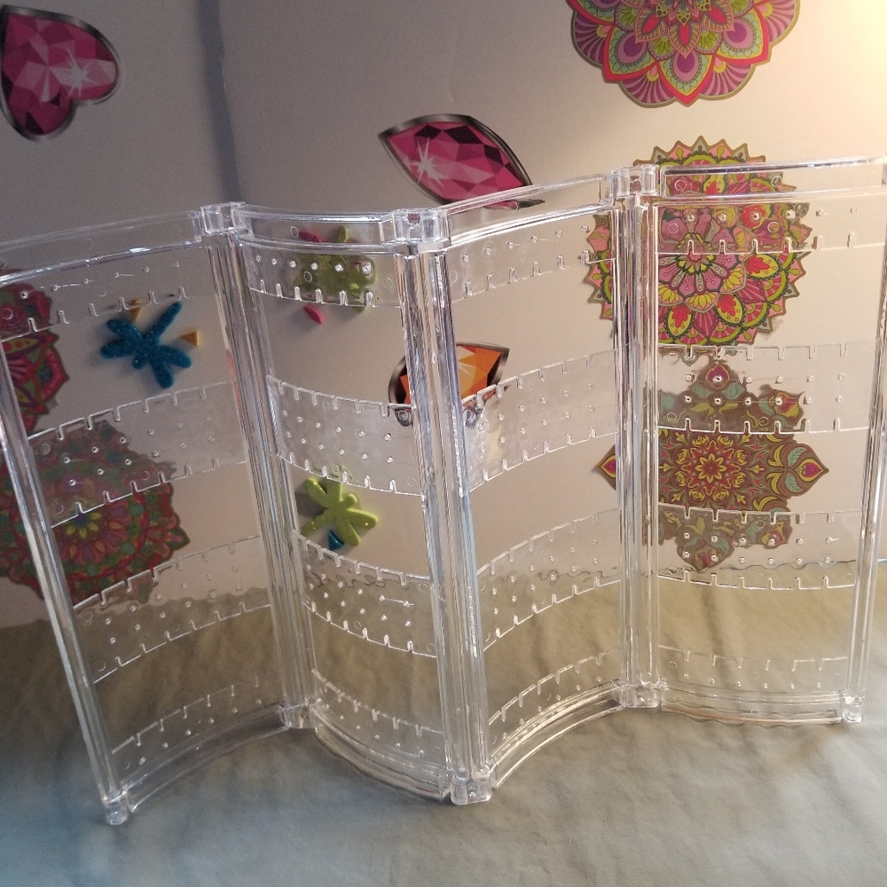 EARRING ORGANIZER